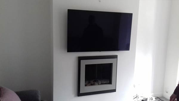 chimney breast tv wall hanging finished